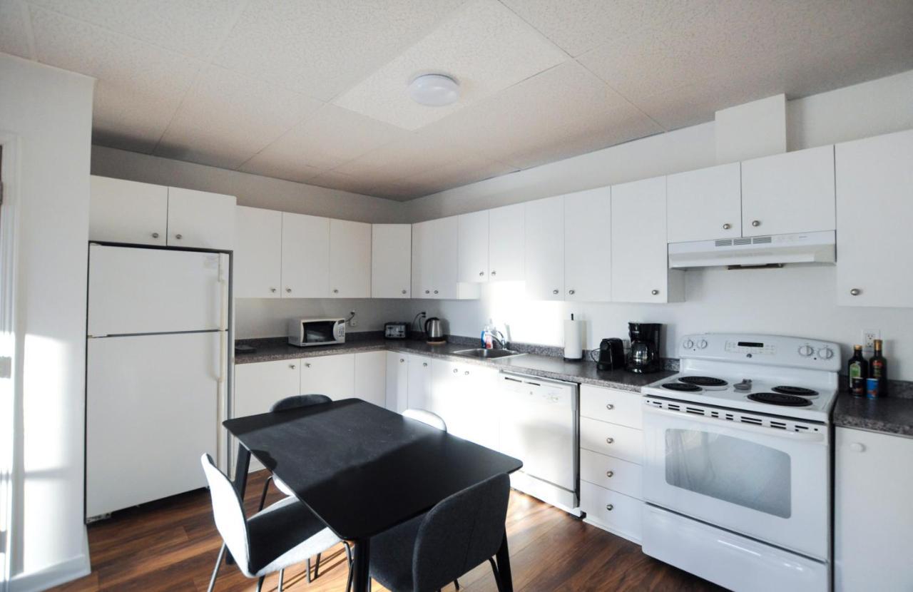 Le 1066 - Spacieux A Limoilou Apartment *